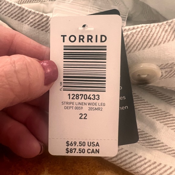 25% off listed price. Plus size dress slacks. Front zip/button w/waist tie belt. - Picture 7 of 7